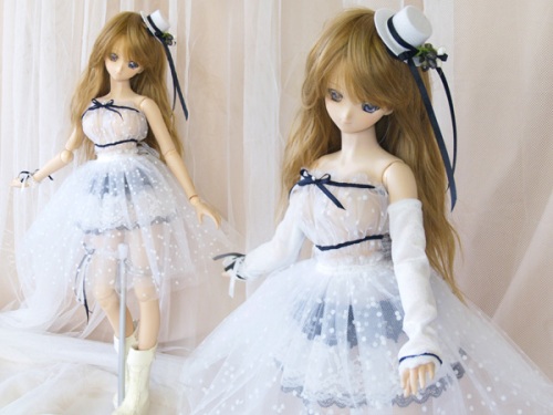 Continue reading Snowy Dresses for the Dollfie Dream Dec 17 2010 